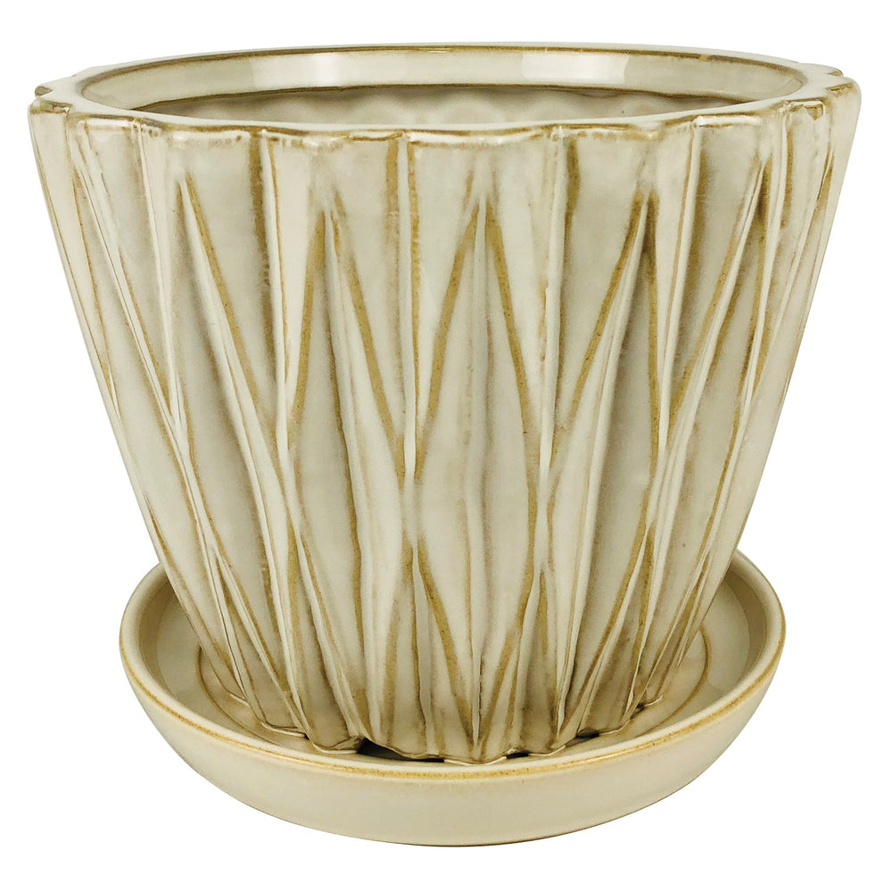 Dimensional Planter with Attached Saucer